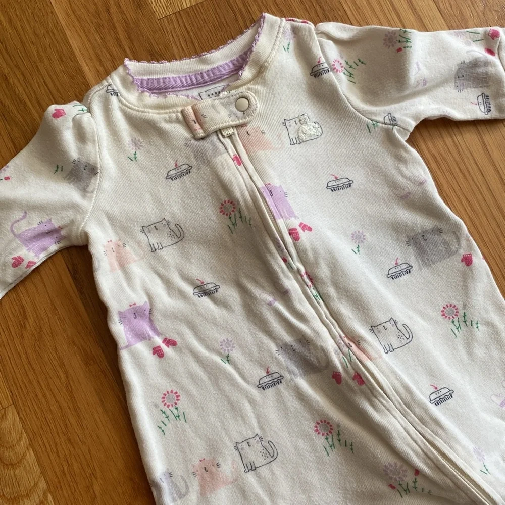 0-3M Baby Gap and Gymboree Sleep and Play Pajamas - Picture 2 of 10